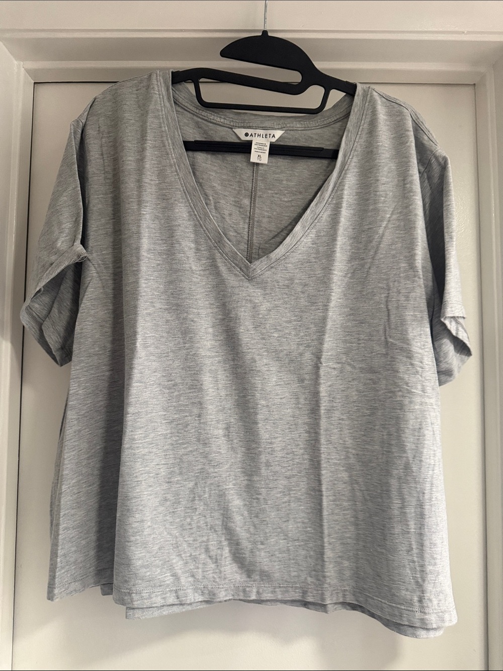 Athleta Womens Organic Cropped Daily Heather Gray V-Neck Tee Shirt